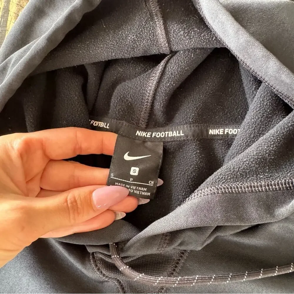 NIKE - FOOTBALL - Black Hoodie with Geometric Design - SMALL - Picture 11 of 16